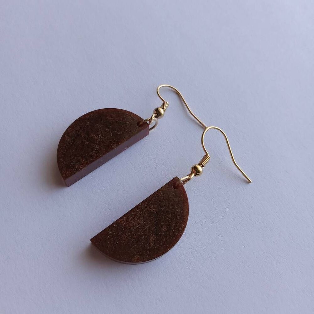 5/$50 Brown resin half circle earrings - Picture 3 of 4